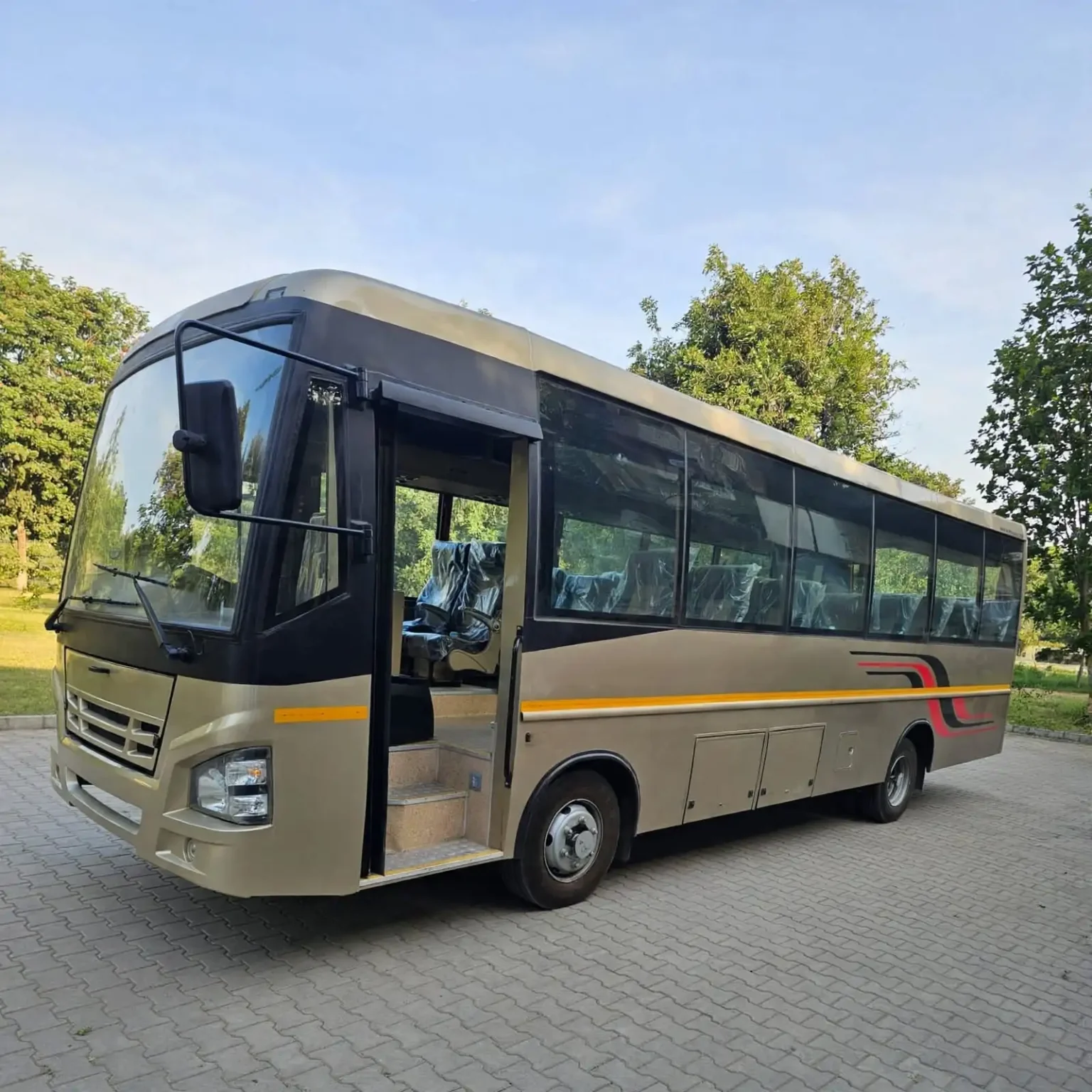 Pune to Ashtavinayak Bus Hire