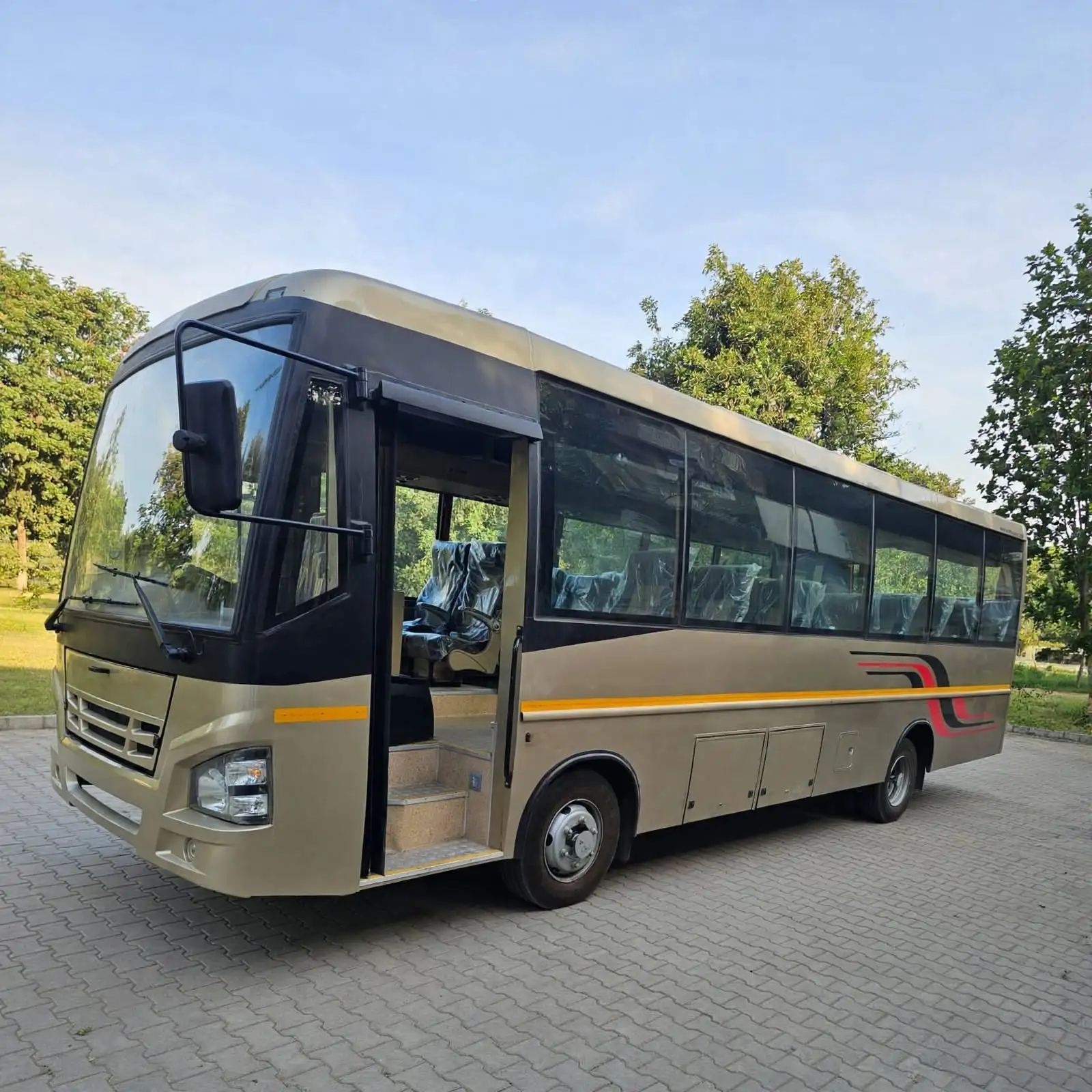 Pune to Ashtavinayak Bus Hire